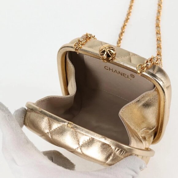 CHANEL Matelasse Chain Shoulder Bag Lamb Skin Gold CC Auth 130943V - Picture 9 of 15